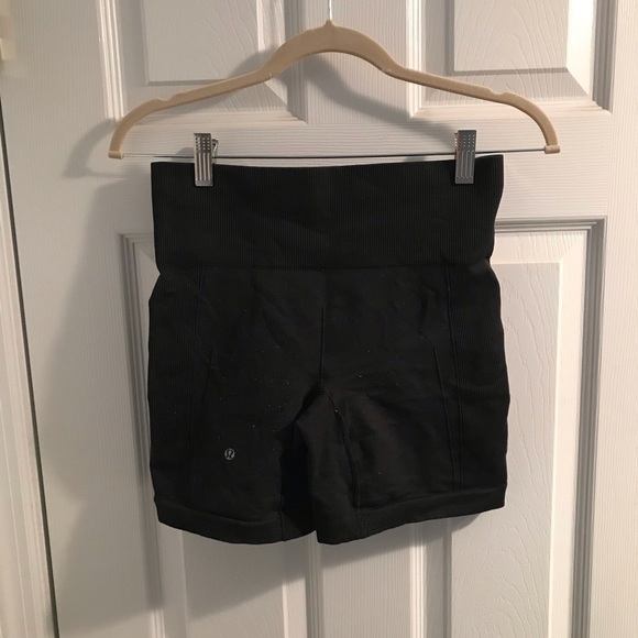 Lululemon biker shorts - Picture 2 of 2